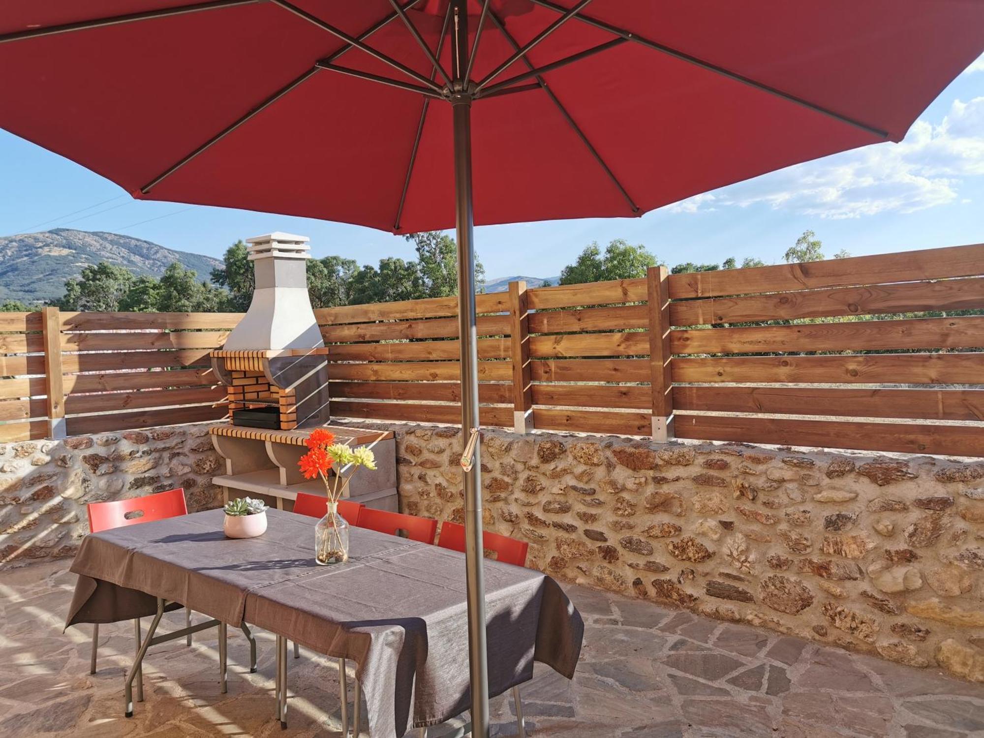 Casitas Pinilla Del Valle ภายนอก รูปภาพ